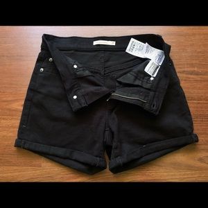 Levi’s Black Mid Length Shorts